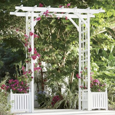 Clayton Pergola...