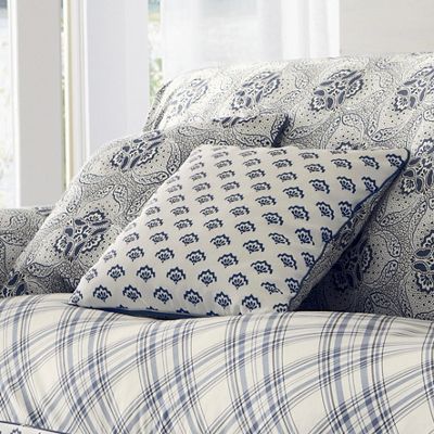 Amelie Pillow