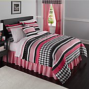 Horses and Wildcat Bedding and Window Treatments