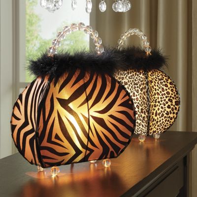Lamp, Queen of the...
