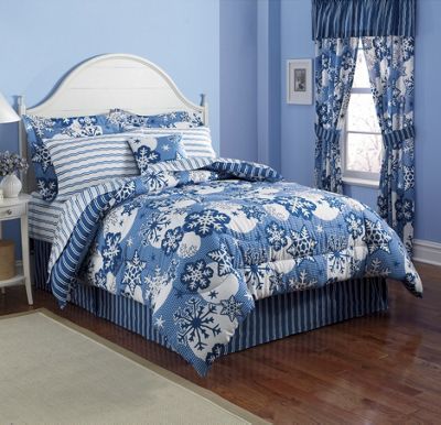 Snowflake Bed Set and Decorative Pillow from Seventh Avenue J00143