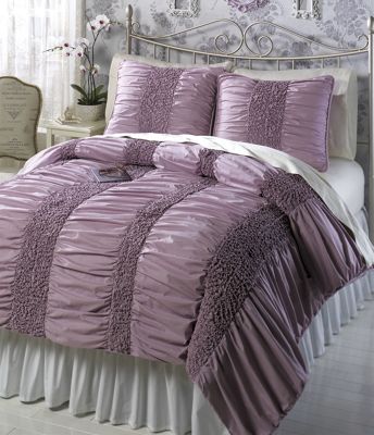 Quinn Bedding