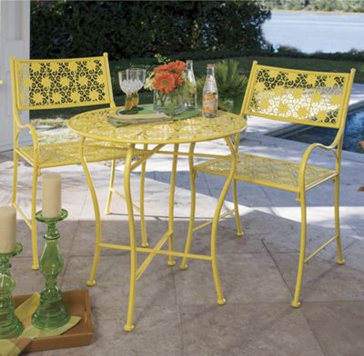 Daisy Table and...