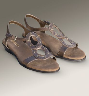Atomic Sandal by...