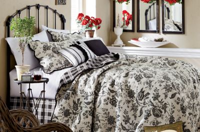 Black and White Bedroom